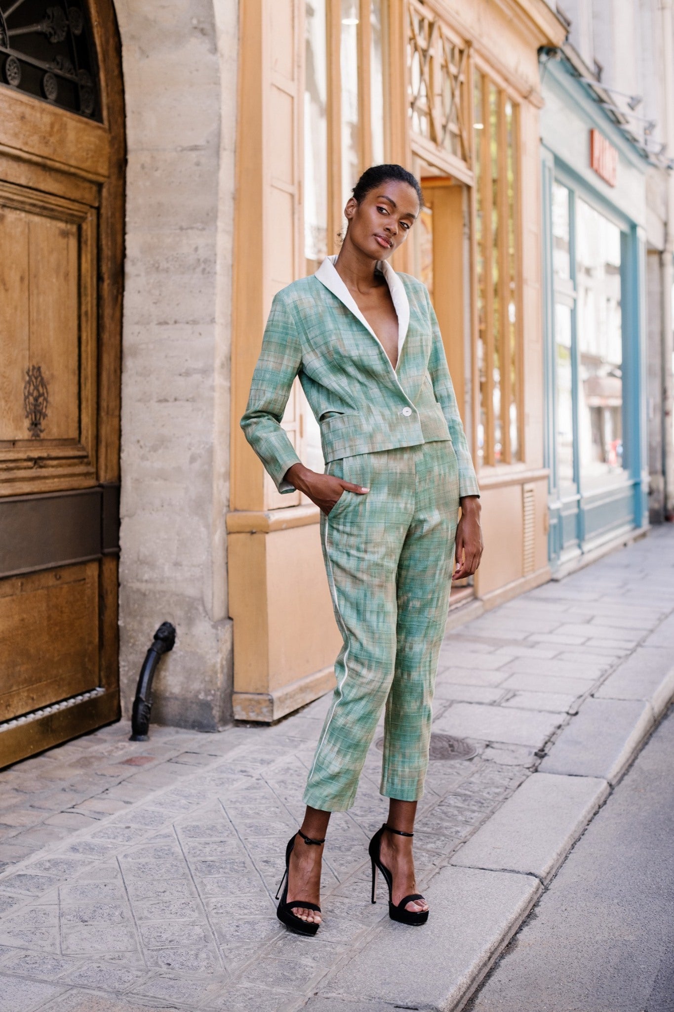Chetu, smoking suit in natural weaved cotton