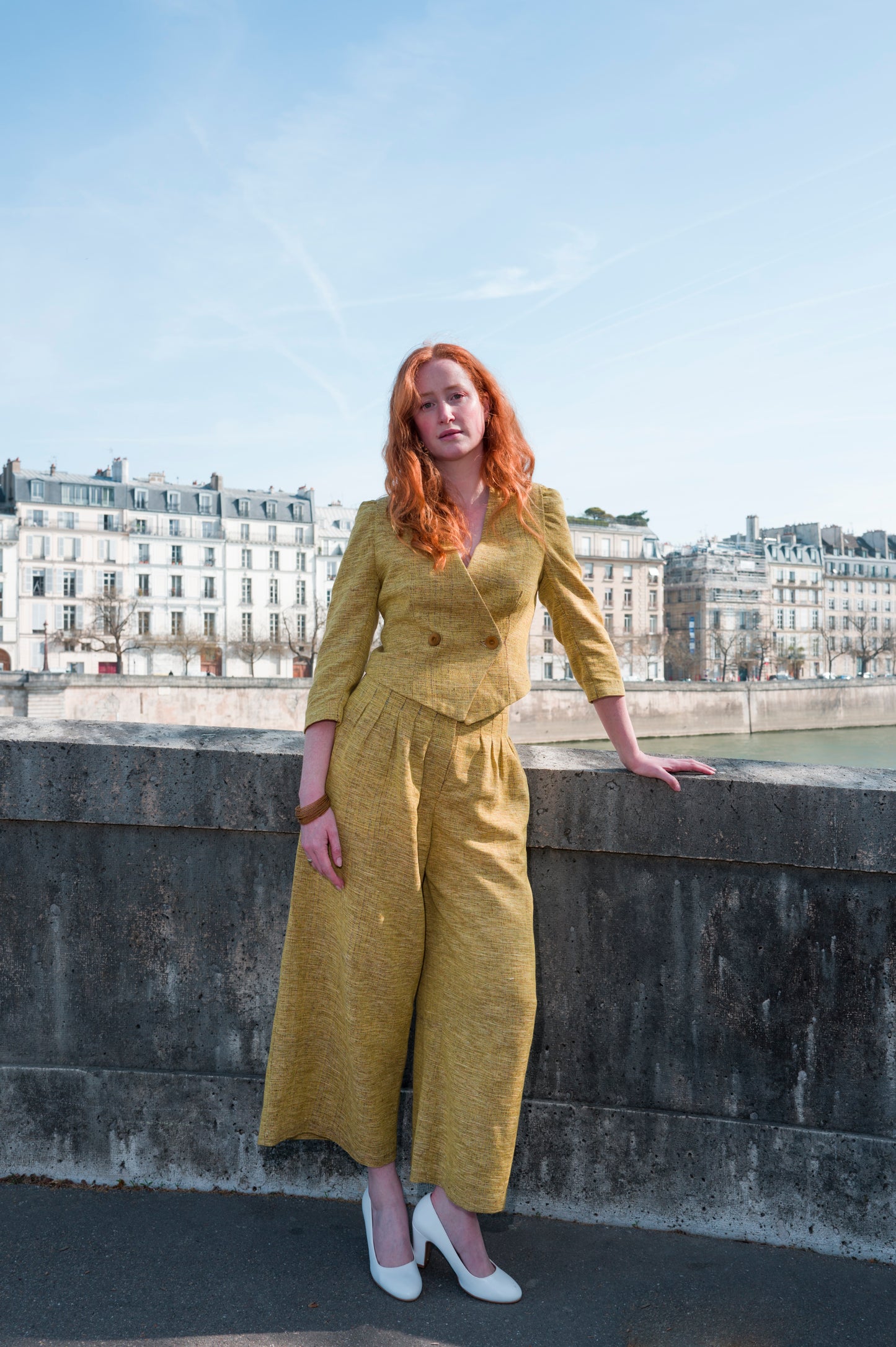 Winam trousers and its stylish fitted top